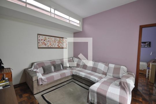 Sala de TV de casa à venda com 3 quartos, 160m² em Vila Gustavo, São Paulo