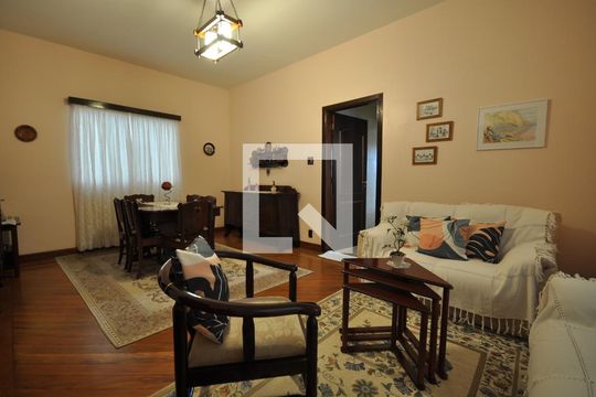 Sala de casa à venda com 3 quartos, 160m² em Vila Gustavo, São Paulo