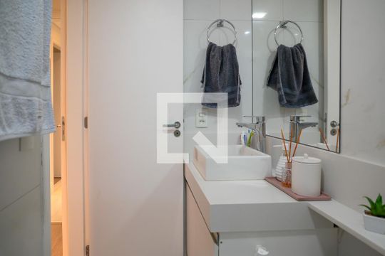 Banheiro da Suíte de apartamento à venda com 2 quartos, 58m² em Jardim Celeste, São Paulo