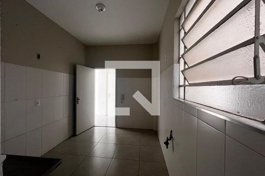 Cozinha de apartamento à venda com 2 quartos, 90m² em Centro, Campinas