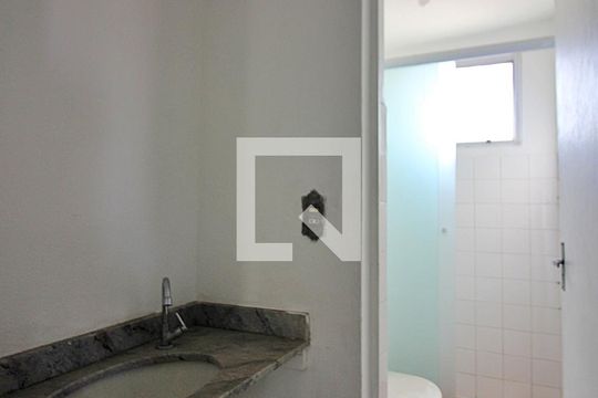 Banheiro Social de apartamento à venda com 2 quartos, 61m² em Jardim Alvorada, São Bernardo do Campo
