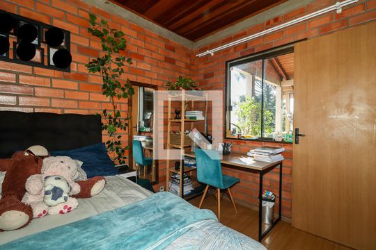 Quarto 1 de casa à venda com 3 quartos, 130m² em Jardim Floresta, Porto Alegre