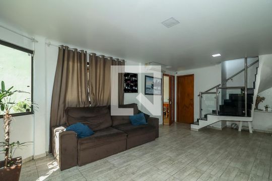 Sala de casa à venda com 3 quartos, 130m² em Jardim Floresta, Porto Alegre