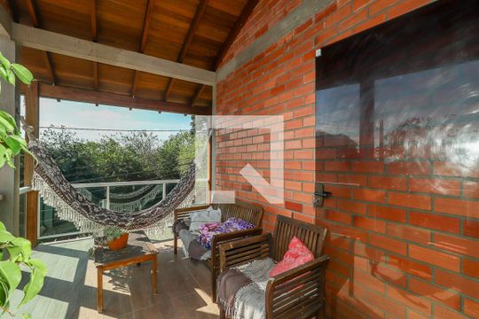 Varanda de casa à venda com 3 quartos, 130m² em Jardim Floresta, Porto Alegre