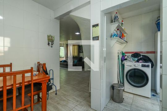 Cozinha de casa à venda com 3 quartos, 130m² em Jardim Floresta, Porto Alegre