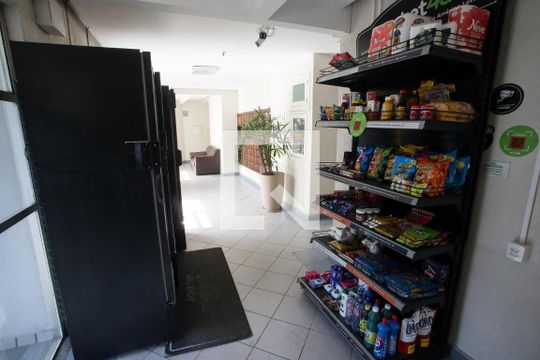 Mercadinho de apartamento à venda com 2 quartos, 55m² em Pechincha, Rio de Janeiro