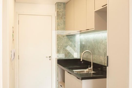 Cozinha de kitnet/studio à venda com 1 quarto, 26m² em Vila da Saúde, São Paulo
