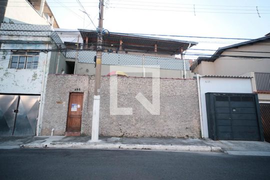 Fachada de casa para alugar com 4 quartos, 150m² em Jardim Três Marias, São Paulo