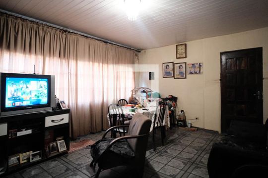Sala de casa para alugar com 4 quartos, 150m² em Jardim Três Marias, São Paulo
