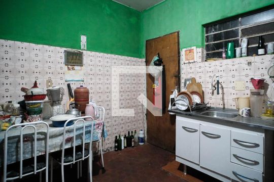 Cozinha de casa para alugar com 4 quartos, 150m² em Jardim Três Marias, São Paulo