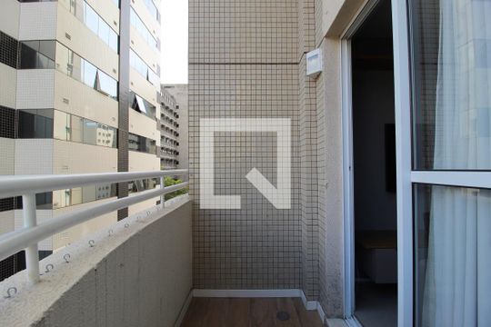 Varanda de kitnet/studio à venda com 1 quarto, 50m² em Itaim Bibi, São Paulo