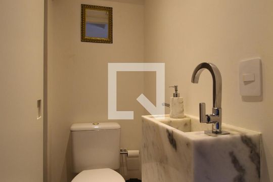 Lavabo de kitnet/studio à venda com 1 quarto, 50m² em Itaim Bibi, São Paulo