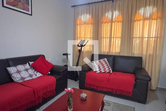 Sala de casa à venda com 3 quartos, 110m² em Jardim Santa Eudoxia, Campinas