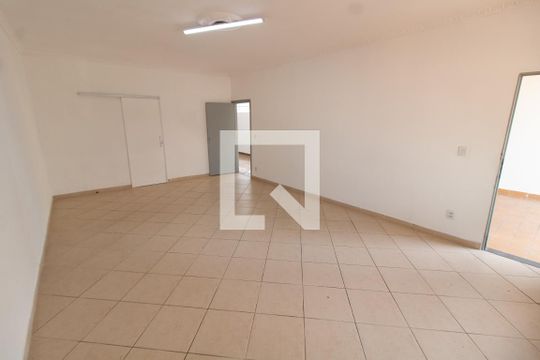 Sala de casa para alugar com 4 quartos, 191m² em Nova Campinas, Campinas