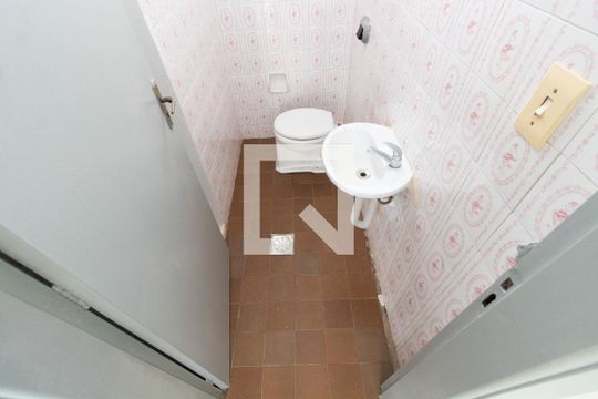 Lavabo de casa para alugar com 4 quartos, 191m² em Nova Campinas, Campinas