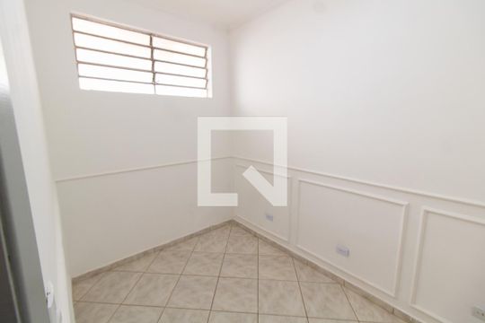 Escritório de casa para alugar com 4 quartos, 191m² em Nova Campinas, Campinas