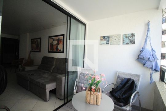 Varanda da Sala de apartamento para alugar com 4 quartos, 197m² em Pituba, Salvador