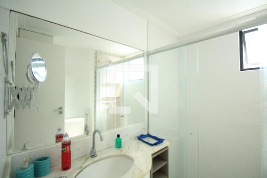 Banheiro da Suíte de apartamento para alugar com 4 quartos, 197m² em Pituba, Salvador
