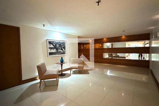Hall de apartamento à venda com 4 quartos, 313m² em Leblon, Rio de Janeiro