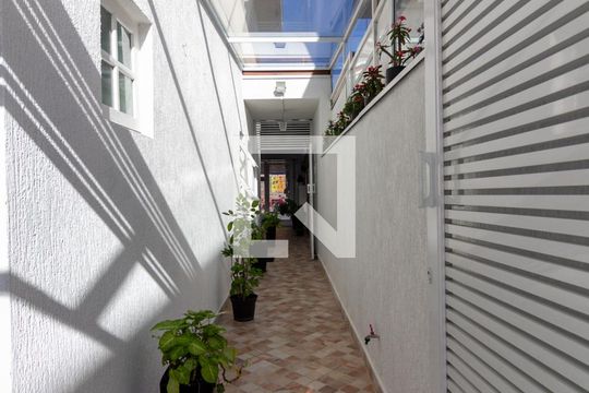 Acesso a Garagem de casa à venda com 3 quartos, 145m² em Vila do Castelo, São Paulo