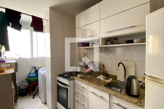 Cozinha de kitnet/studio à venda com 1 quarto, 29m² em República, São Paulo