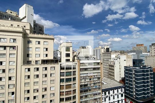 vista da lavanderia de kitnet/studio à venda com 1 quarto, 29m² em República, São Paulo