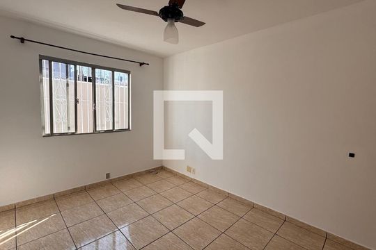 Sala de apartamento à venda com 1 quarto, 63m² em Vila Proost de Souza, Campinas