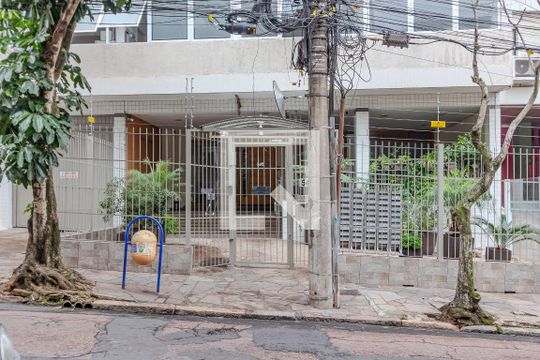 Fachada de kitnet/studio à venda com 1 quarto, 50m² em Centro Histórico, Porto Alegre