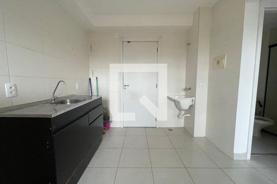Cozinha de apartamento à venda com 2 quartos, 32m² em Jardim Celeste, São Paulo