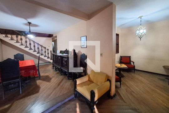 Casa à venda com 7 quartos, 500m² em Centro, Niterói