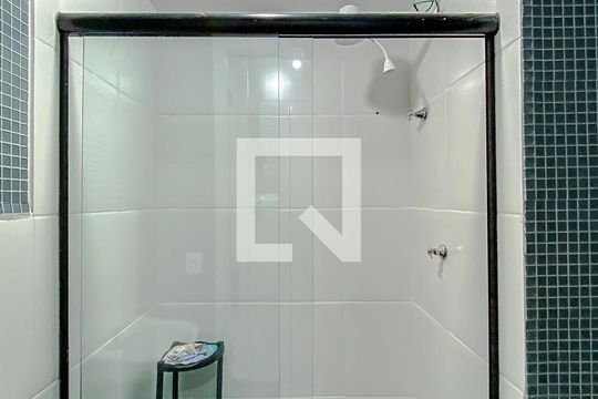 Banheiro de kitnet/studio para alugar com 1 quarto, 15m² em Mooca, São Paulo