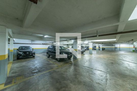 Garagem de apartamento à venda com 3 quartos, 190m² em Jardim Paulista, São Paulo