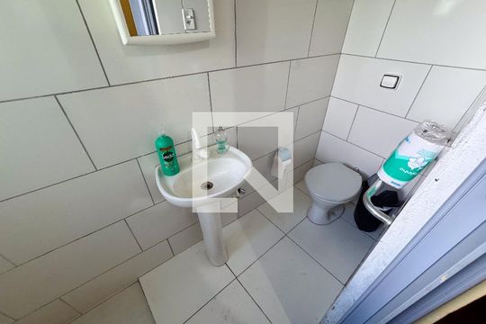 Banheiro de casa à venda com 3 quartos, 400m² em Milionários, Belo Horizonte
