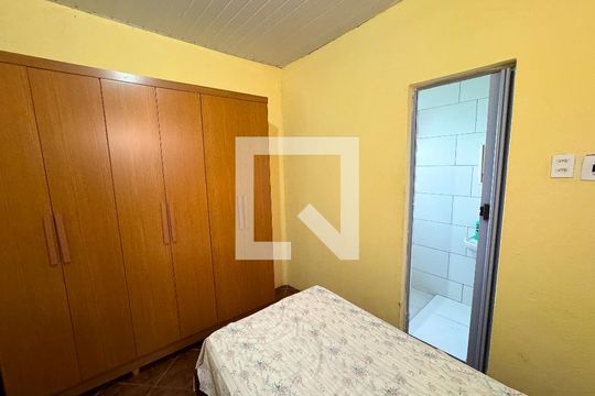 Quarto de casa à venda com 3 quartos, 400m² em Milionários, Belo Horizonte