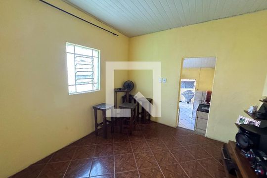Quarto 2 de casa à venda com 3 quartos, 400m² em Milionários, Belo Horizonte