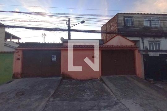 Fachada de casa à venda com 5 quartos, 300m² em Curicica, Rio de Janeiro
