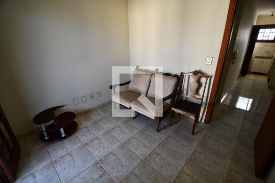 Quarto 1 de casa à venda com 4 quartos, 300m² em Parque Taquaral, Campinas