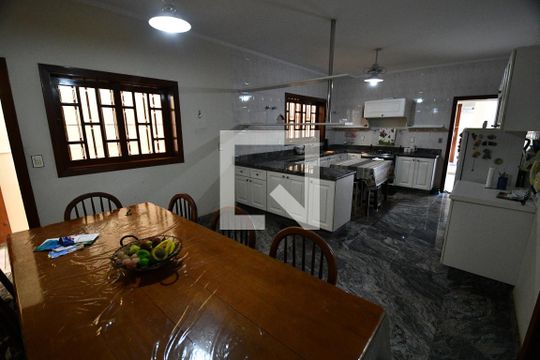 Cozinha de casa à venda com 4 quartos, 300m² em Parque Taquaral, Campinas