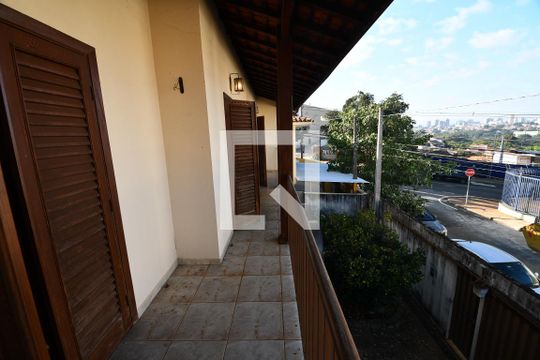 Suíte 2 - Sacada de casa à venda com 4 quartos, 300m² em Parque Taquaral, Campinas