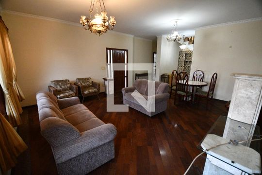 Sala de casa à venda com 4 quartos, 300m² em Parque Taquaral, Campinas