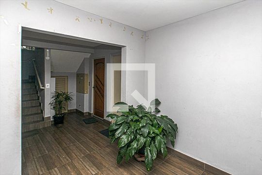 Hall de Entrada de apartamento à venda com 2 quartos, 45m² em Vila Heliopolis, São Paulo