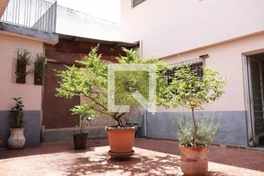 Casa à venda com 3 quartos, 205m² em Parque Jabaquara, São Paulo