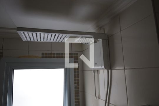 Banheiro Suíte  de casa à venda com 2 quartos, 107m² em Jardim Consorcio, São Paulo