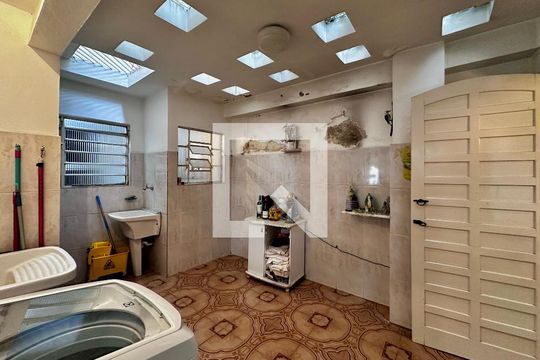 Área de Serviço de casa à venda com 3 quartos, 200m² em Campo Belo, São Paulo