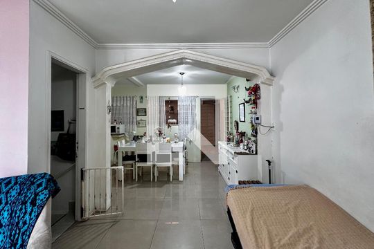 Sala de casa à venda com 3 quartos, 200m² em Campo Belo, São Paulo