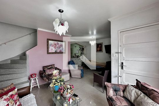 Sala de casa à venda com 3 quartos, 200m² em Campo Belo, São Paulo