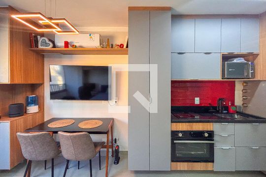Cozinha de kitnet/studio à venda com 1 quarto, 25m² em Pinheiros, São Paulo