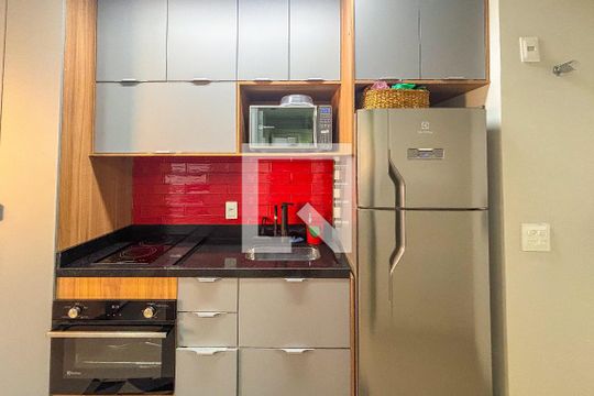 Cozinha de kitnet/studio à venda com 1 quarto, 25m² em Pinheiros, São Paulo