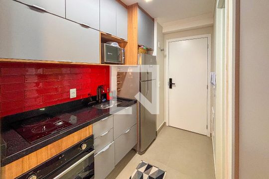 Cozinha de kitnet/studio à venda com 1 quarto, 25m² em Pinheiros, São Paulo