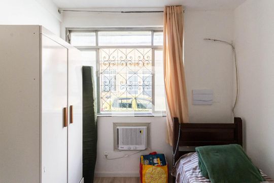 Quarto 1 de casa à venda com 2 quartos, 65m² em Maracanã, Rio de Janeiro